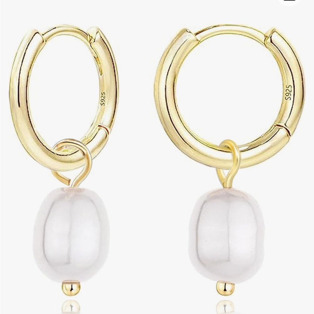 BRAND NEW 14K gold plated Sterling silver freshwater pearl dangle hoop earring